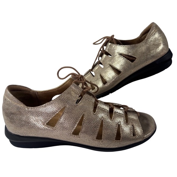 ARRAY Gold Metallic Lace Up Gladiator Sandals Cut Out Open Toe 7.5M - Picture 1 of 13